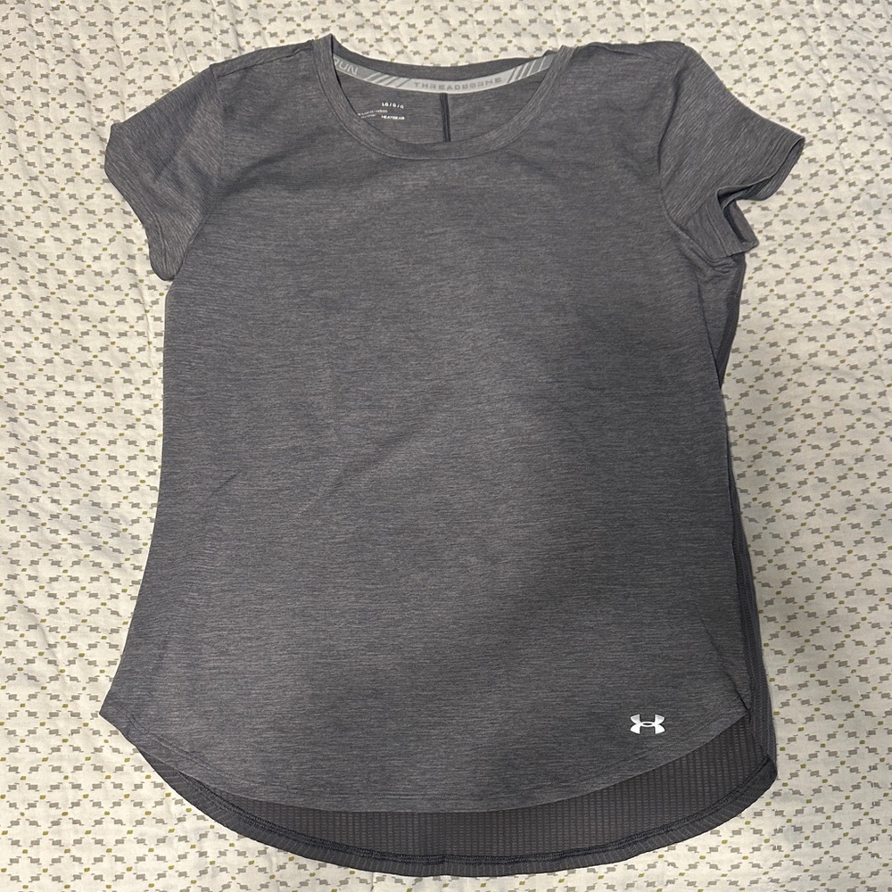Under Armour women’s grey athletic tshirt